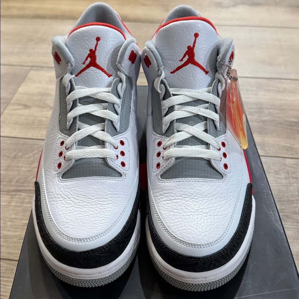 NEW Nike Air Jordan 3 Retro FIRE RED
